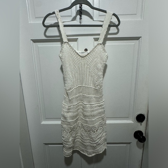 Abercrombie and Fitch Elegant White Crochet Mini Dress Size M - Picture 6 of 6